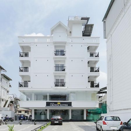 Hotel Crown Suites Kochi Eksteriør billede
