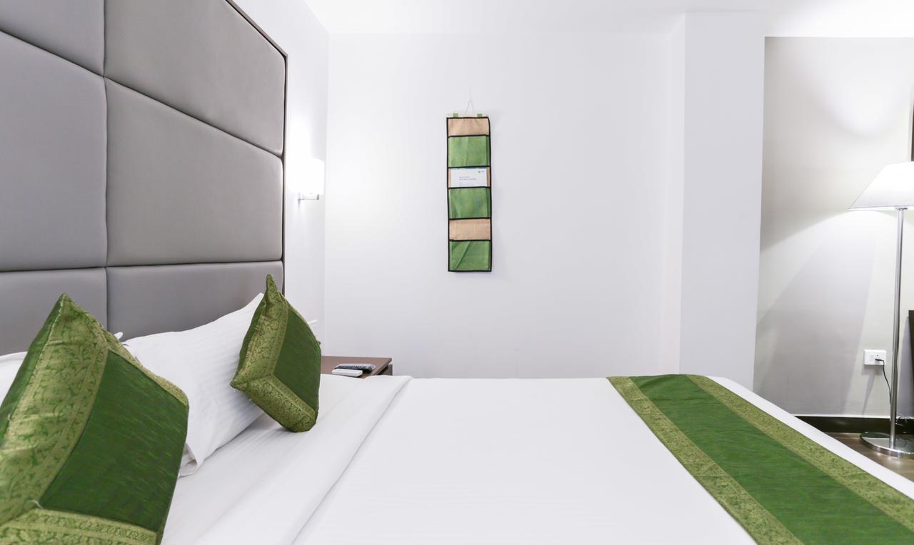 Hotel Crown Suites Kochi Eksteriør billede