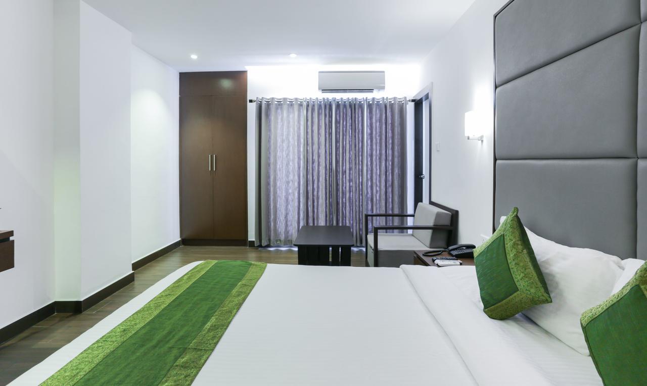 Hotel Crown Suites Kochi Eksteriør billede