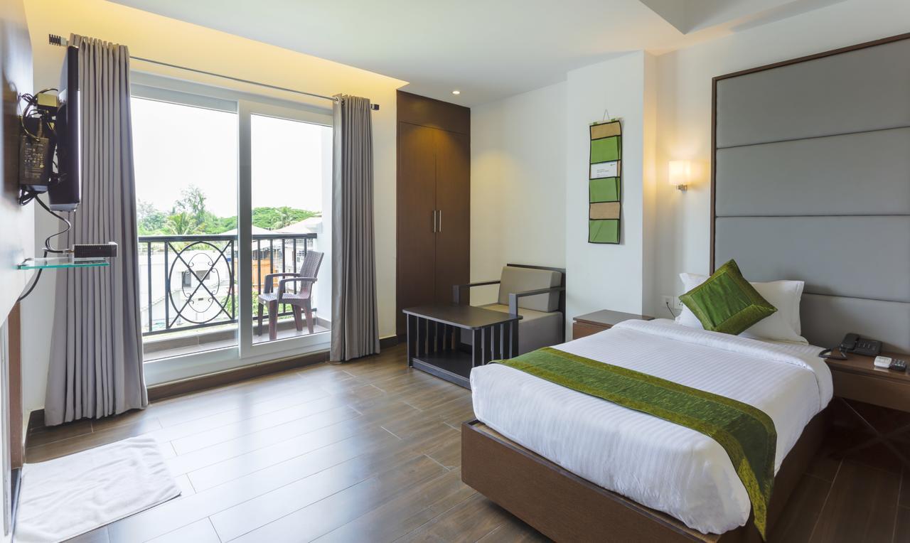 Hotel Crown Suites Kochi Eksteriør billede