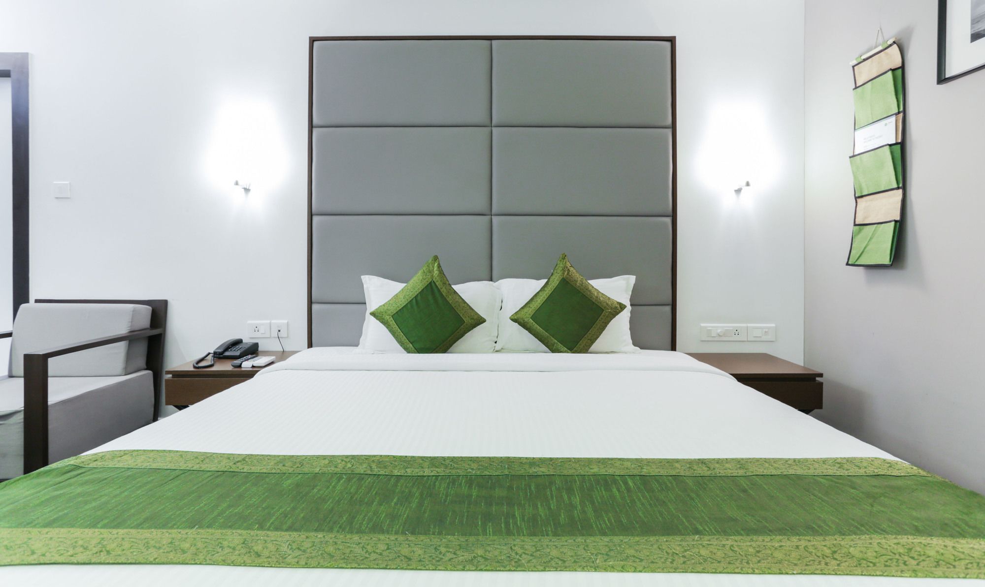Hotel Crown Suites Kochi Eksteriør billede